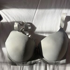 Light grey Vadala underwire bra #lingerie size 42DD